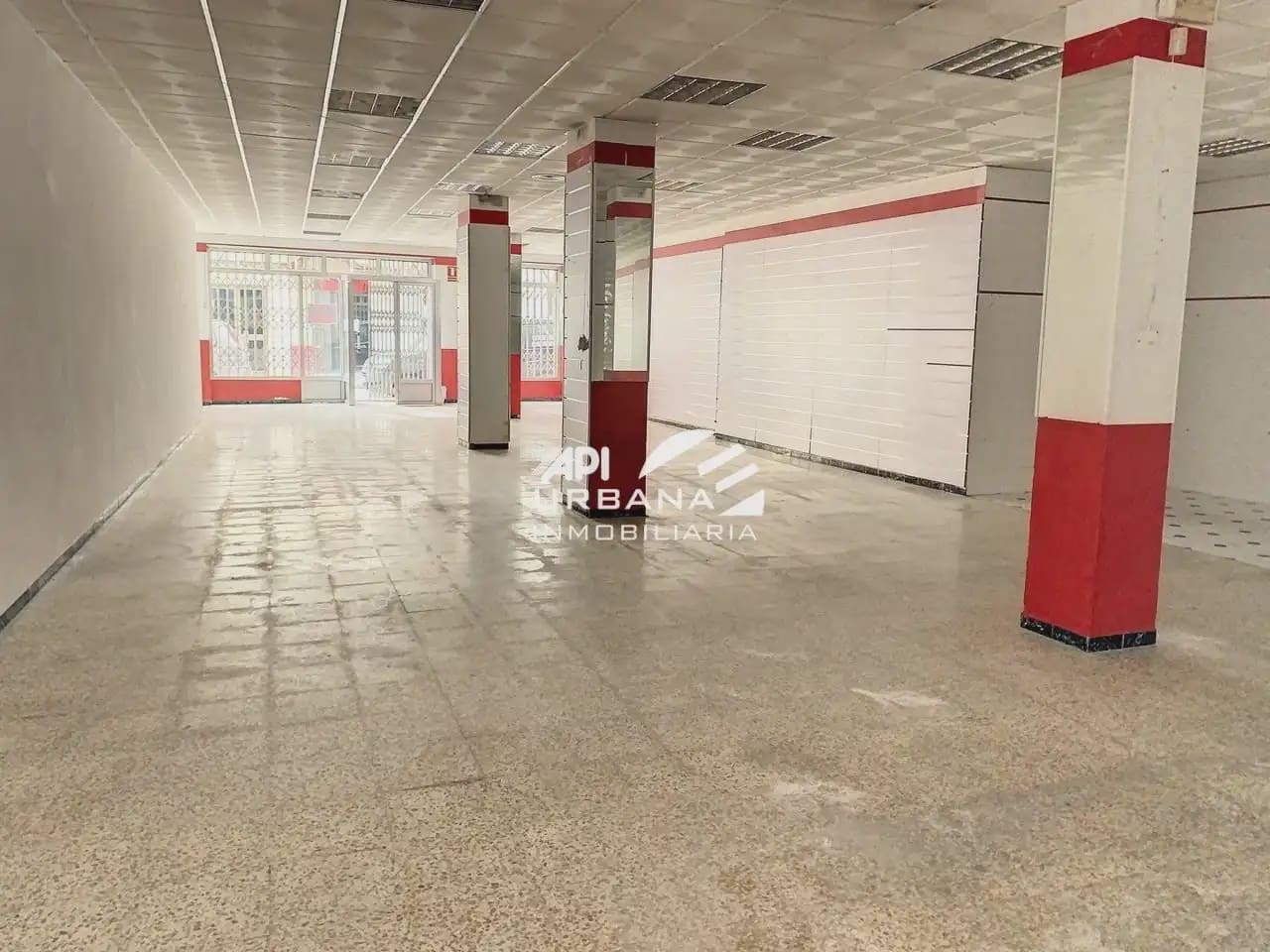 Commercial for rent in Lucena - € 700 (Ref: 9963753)