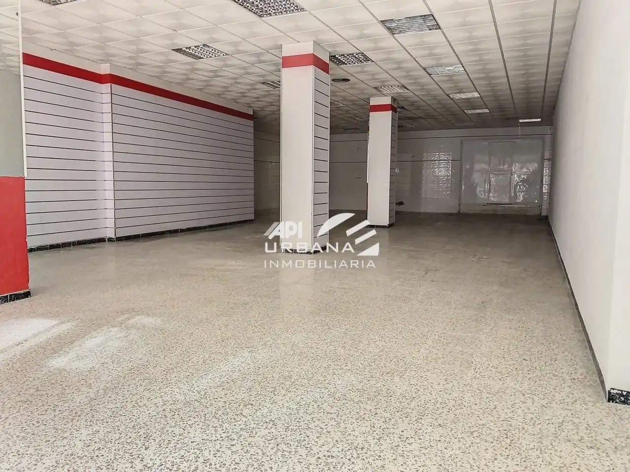 Commercial for rent in Lucena - € 700 (Ref: 9963753)