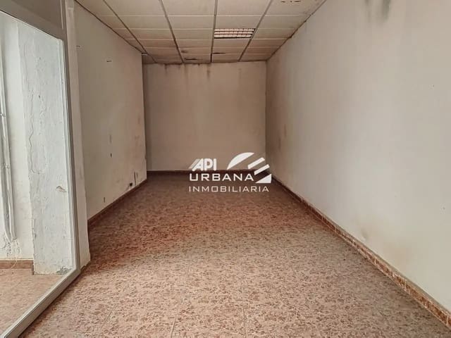 Kommersiell til leie i Lucena - € 700 (Ref: 9963753)