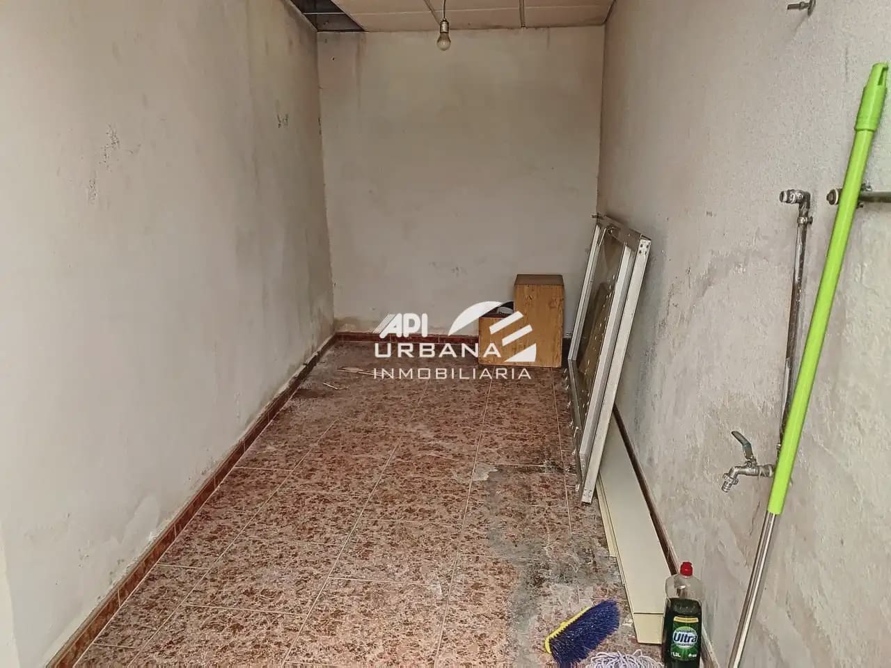 Commercial for rent in Lucena - € 700 (Ref: 9963753)