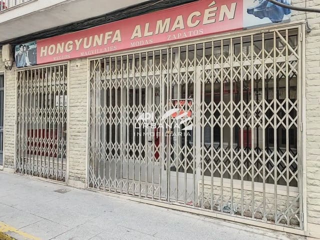 Kommersiell til leie i Lucena - € 700 (Ref: 9963753)