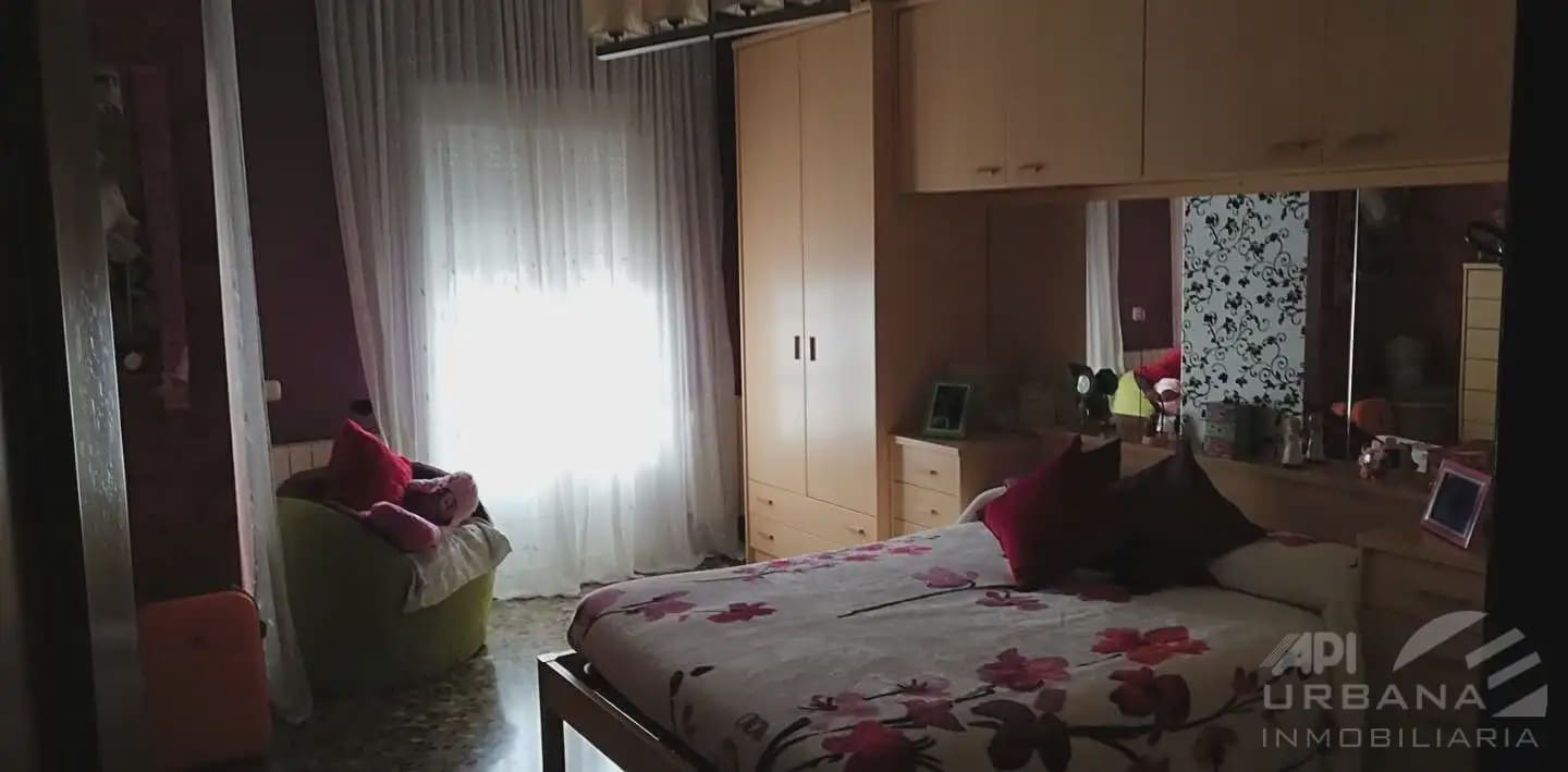 4 soveværelse Byhus til salg i Nueva Carteya med swimmingpool garage - € 180.000 (Ref: 9963757)
