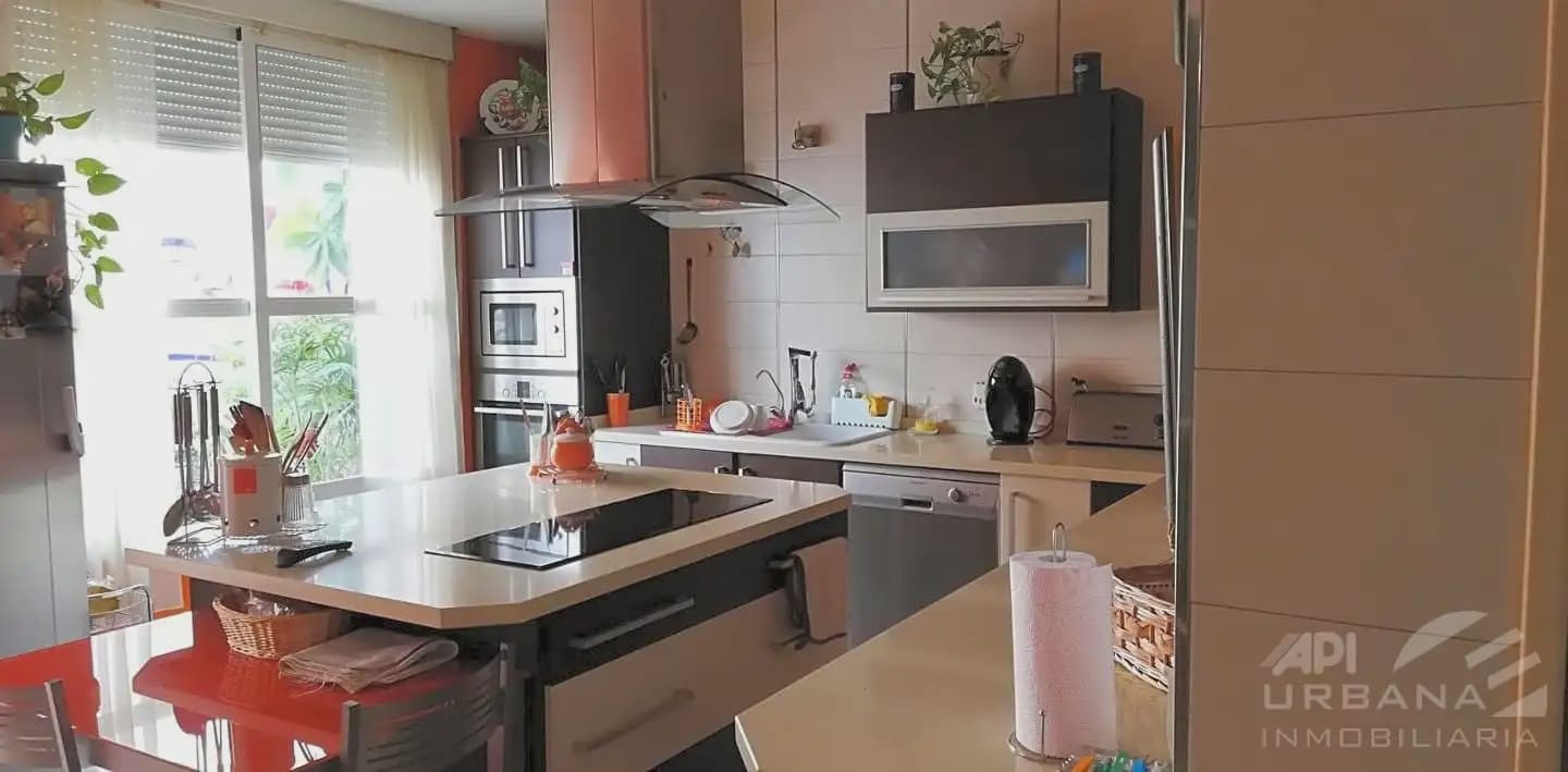4 soveværelse Byhus til salg i Nueva Carteya med swimmingpool garage - € 180.000 (Ref: 9963757)