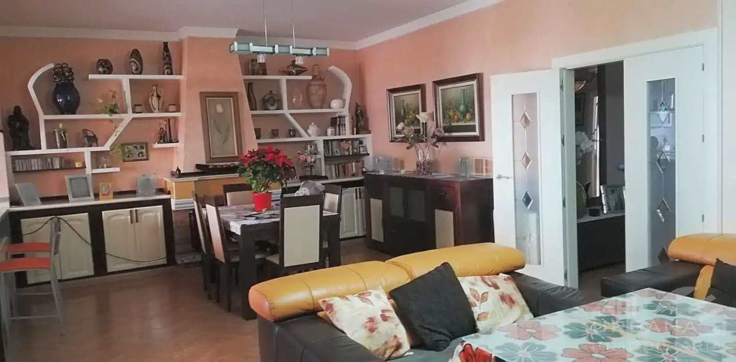 4 soveværelse Byhus til salg i Nueva Carteya med swimmingpool garage - € 180.000 (Ref: 9963757)