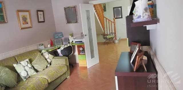 4 soveværelse Byhus til salg i Nueva Carteya med swimmingpool garage - € 180.000 (Ref: 9963757)