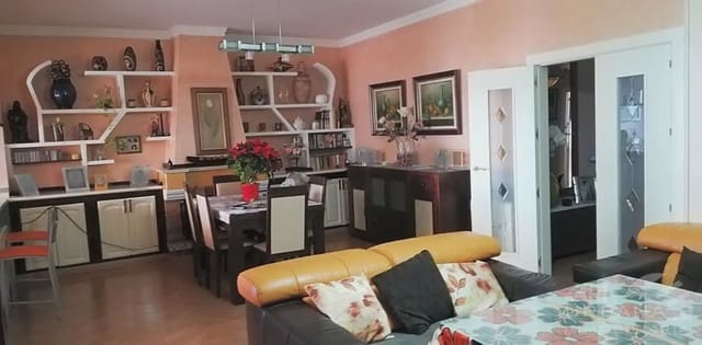 4 soveværelse Byhus til salg i Nueva Carteya med swimmingpool garage - € 180.000 (Ref: 9963757)