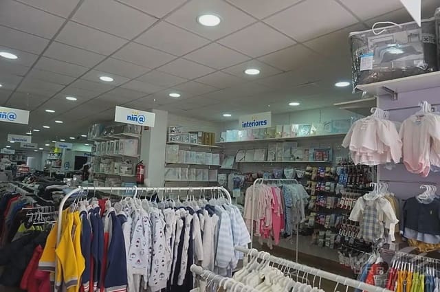 Commercieel te koop in Lucena - € 220.000 (Ref: 9963774)