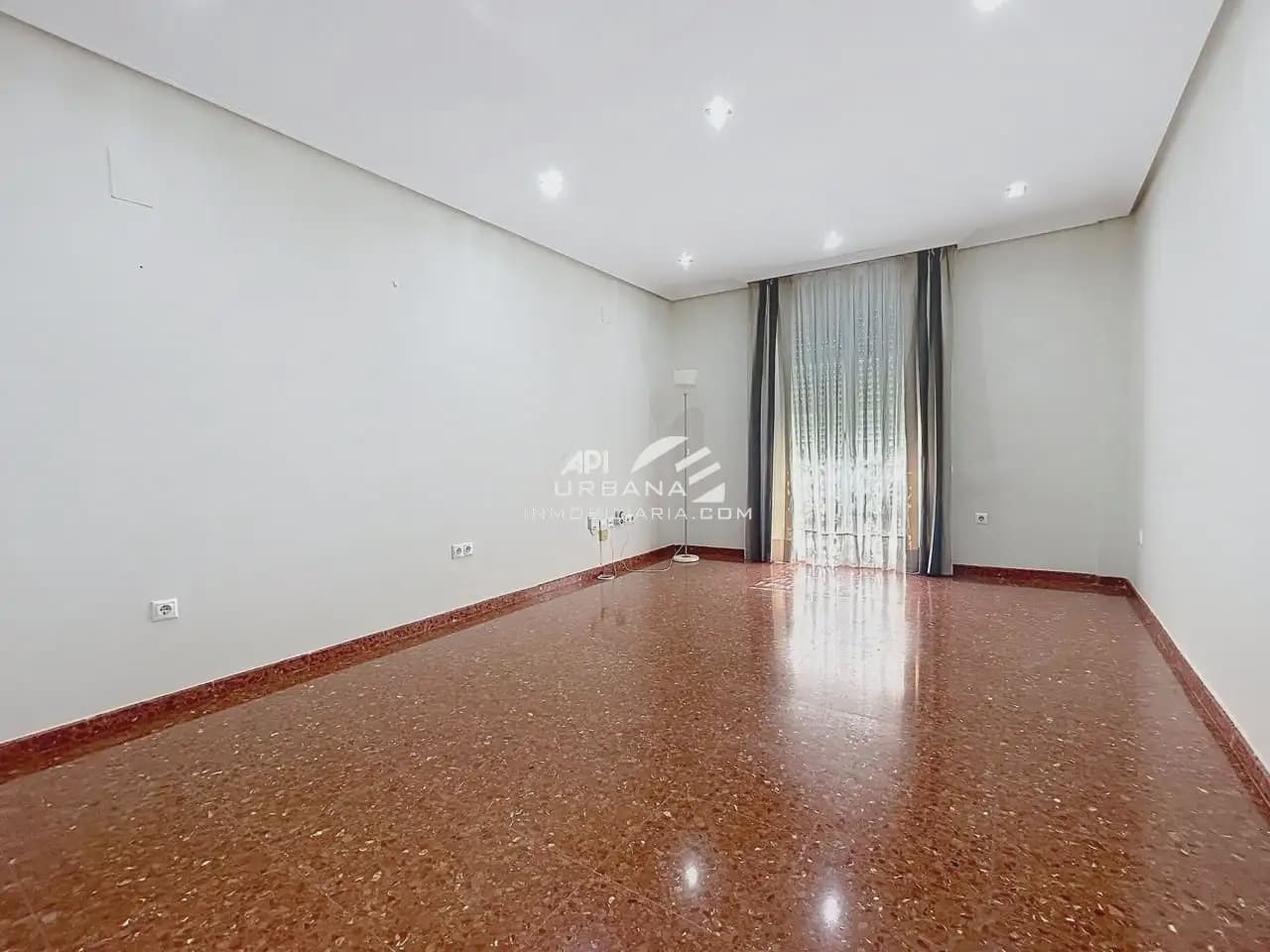 3 soverom Leilighet til salgs i Lucena med garasje - € 138 000 (Ref: 9963793)