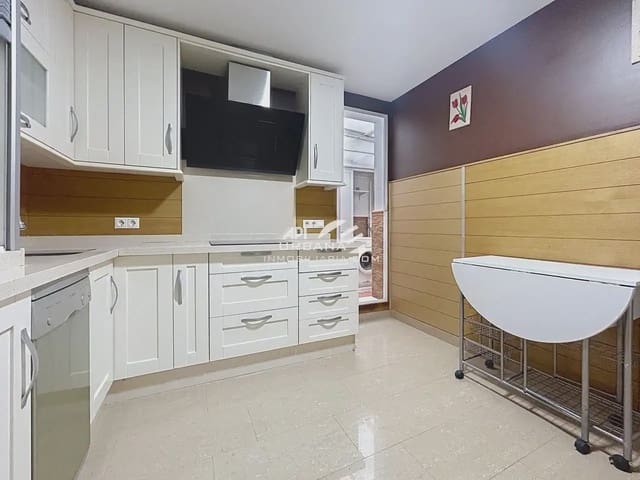 3 soveværelse Lejlighed til salg i Lucena med garage - € 138.000 (Ref: 9963793)