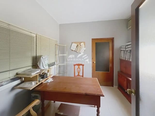 2 chambre Entreprise à vendre à Lucena avec piscine - 350 000 € (Ref: 9963794)