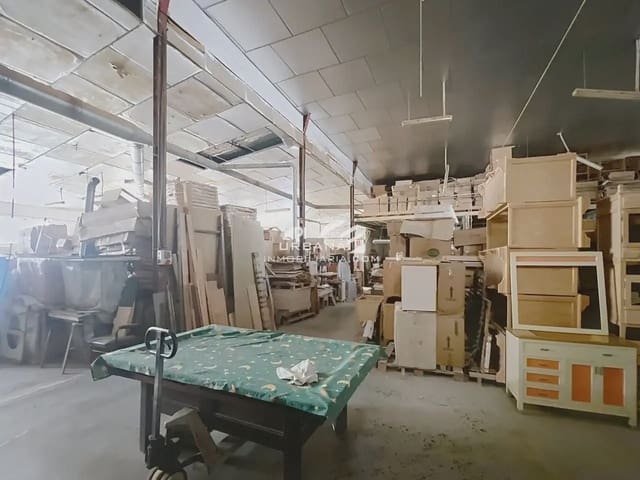 2 chambre Entreprise à vendre à Lucena avec piscine - 350 000 € (Ref: 9963794)