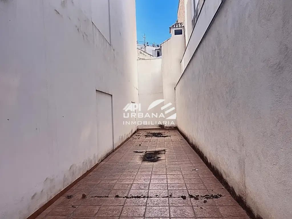 Commercieel te koop in Priego de Cordoba - € 402.500 (Ref: 9963796)