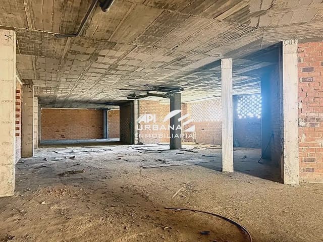 Commercieel te koop in Priego de Córdoba - € 402.500 (Ref: 9963796)