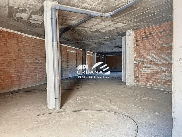 Commercieel te koop in Priego de Córdoba - € 402.500 (Ref: 9963796)