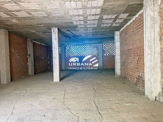 Commercieel te koop in Priego de Córdoba - € 402.500 (Ref: 9963796)