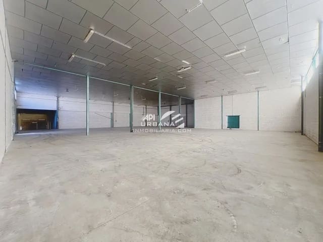 Comercial para arrendar em Lucena - 1 650 € (Ref: 9963802)