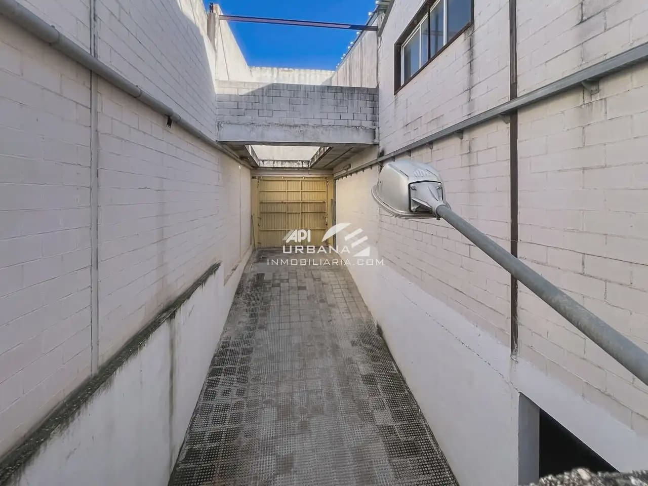 Commerciale da affittare in Lucena - 1.650 € (Rif: 9963802)