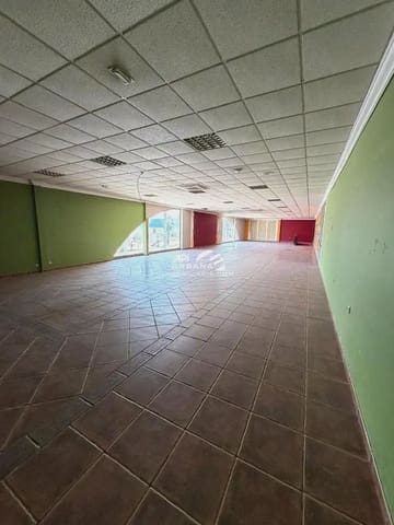 Local Commercial à louer à Lucena - 1 150 € (Ref: 9963802)