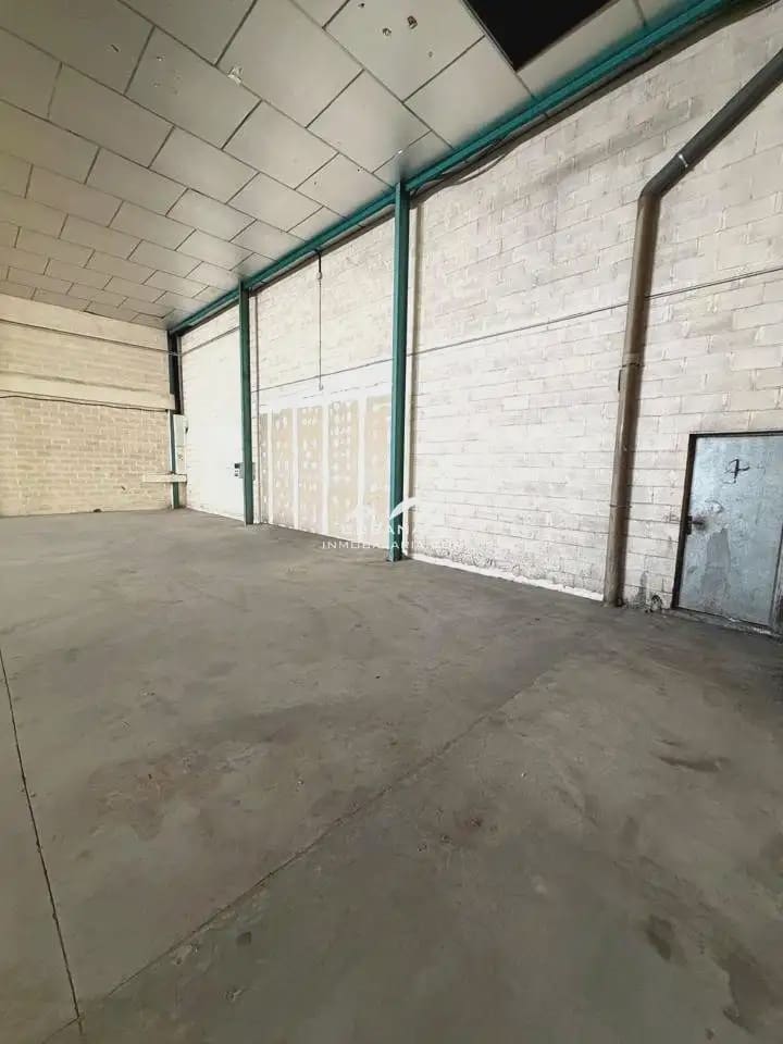 Kaupallinen vuokrattavana paikassa Lucena - 1 150 € (Ref: 9963802)