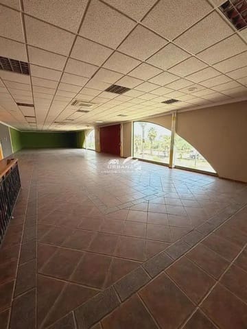 Local Commercial à louer à Lucena - 1 150 € (Ref: 9963802)