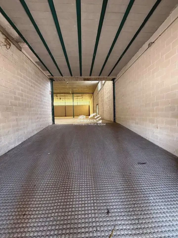 Kaupallinen vuokrattavana paikassa Lucena - 1 150 € (Ref: 9963802)