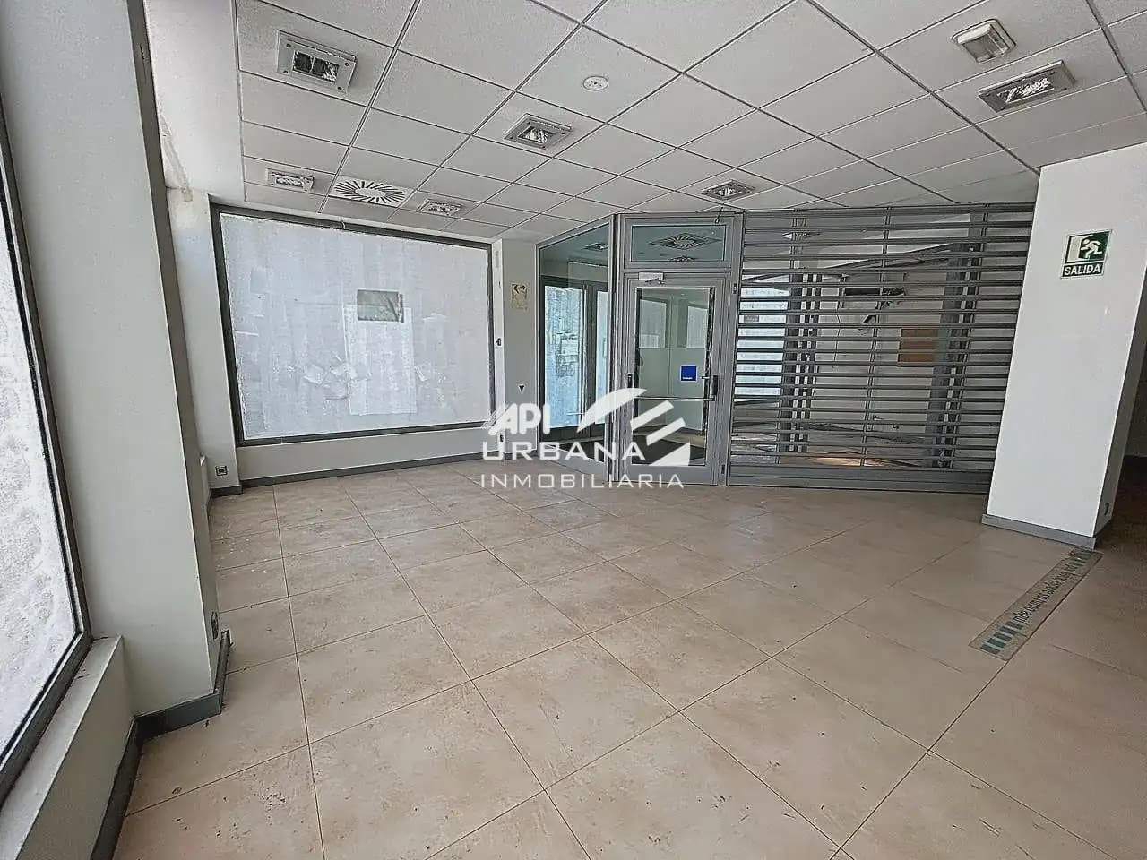 Commercial for rent in Lucena - € 900 (Ref: 9963804)