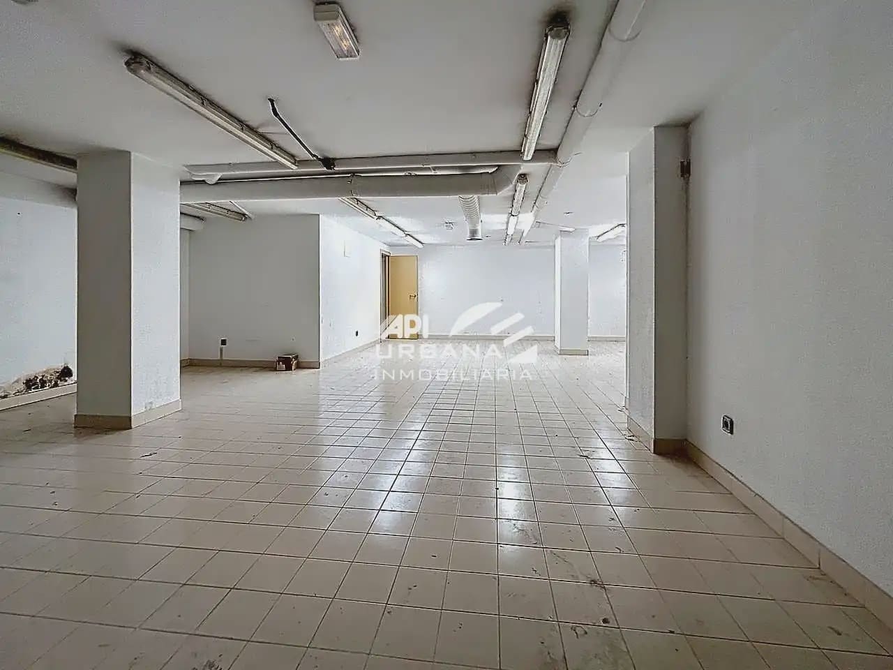 Commercial for rent in Lucena - € 900 (Ref: 9963804)