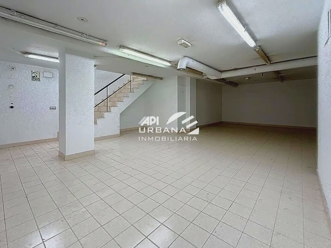 Commercial for rent in Lucena - € 900 (Ref: 9963804)