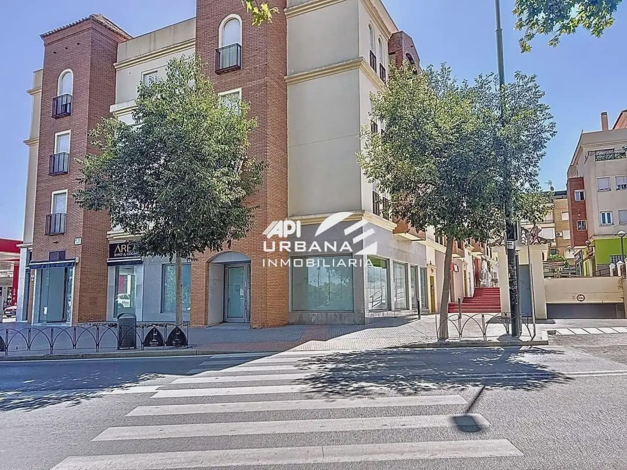 Commercial for rent in Lucena - € 900 (Ref: 9963804)