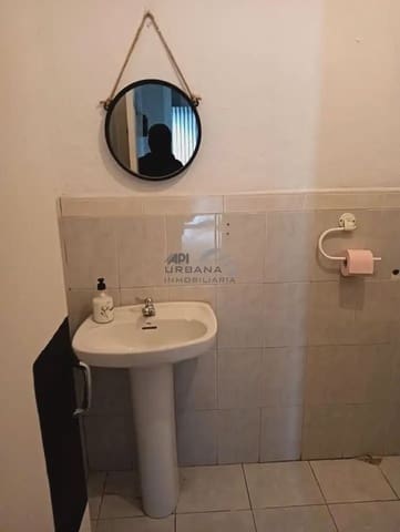 Commercieel te koop in Lucena - € 132.000 (Ref: 9963809)