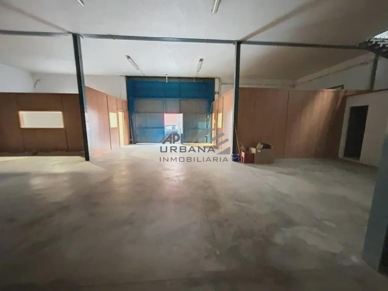 Kaupallinen vuokrattavana paikassa Lucena - 1 500 € (Ref: 9963811)