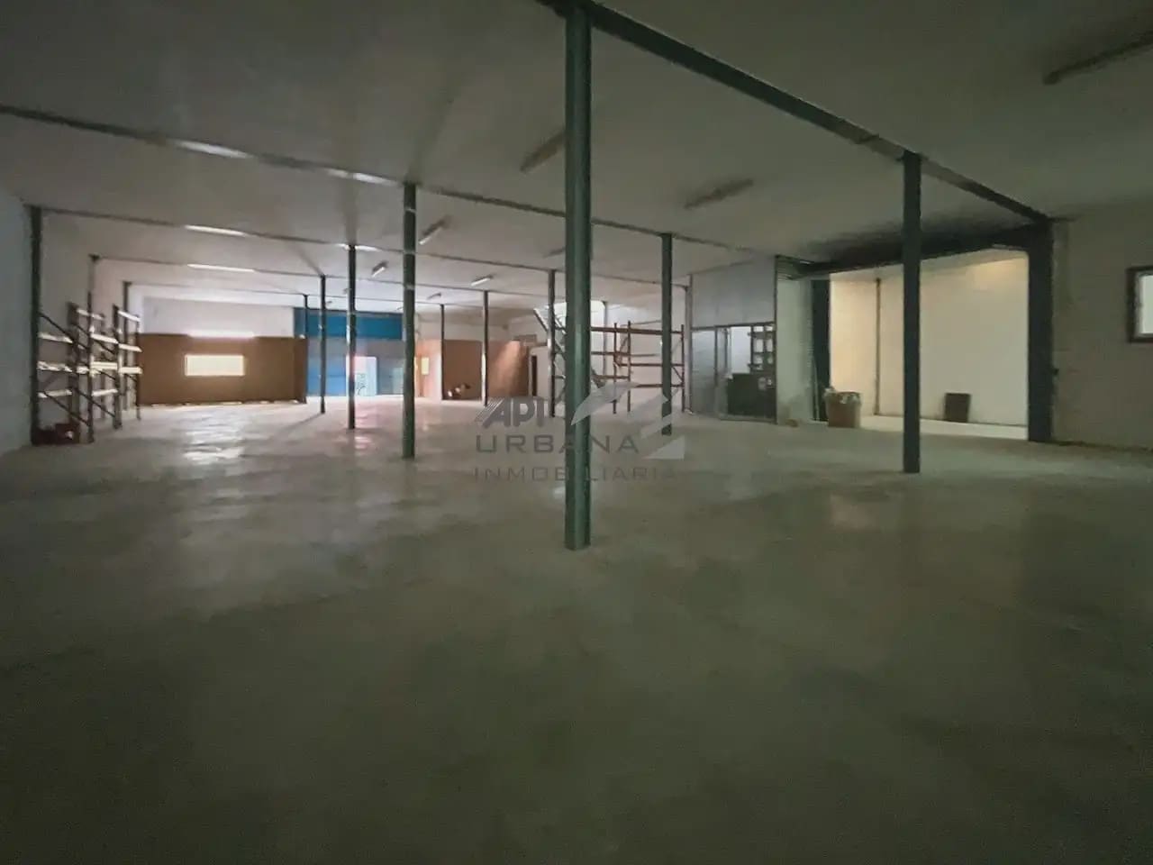 Kaupallinen vuokrattavana paikassa Lucena - 1 500 € (Ref: 9963811)