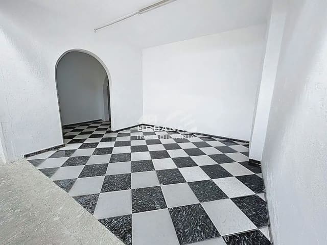 Commercieel te koop in Lucena - € 250.000 (Ref: 9963813)