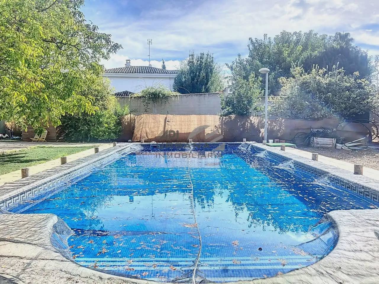 3 bedroom Villa for sale in Lucena with pool - € 210,000 (Ref: 9963817)