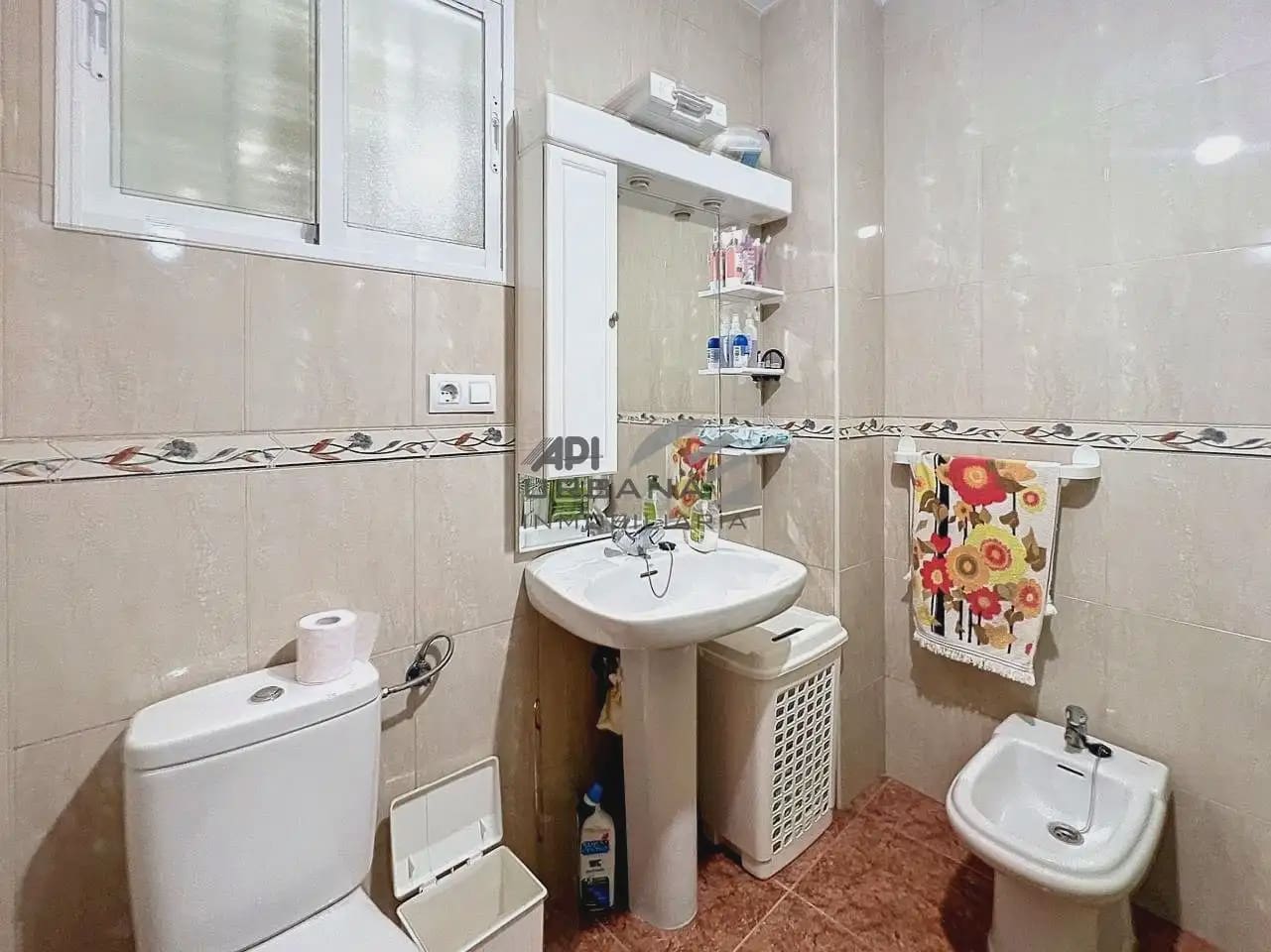 3 bedroom Villa for sale in Lucena with pool - € 210,000 (Ref: 9963817)