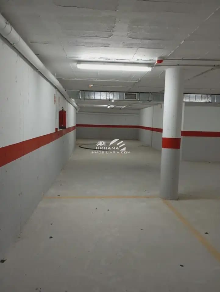 Commercieel te koop in Lucena - € 82.000 (Ref: 9963818)