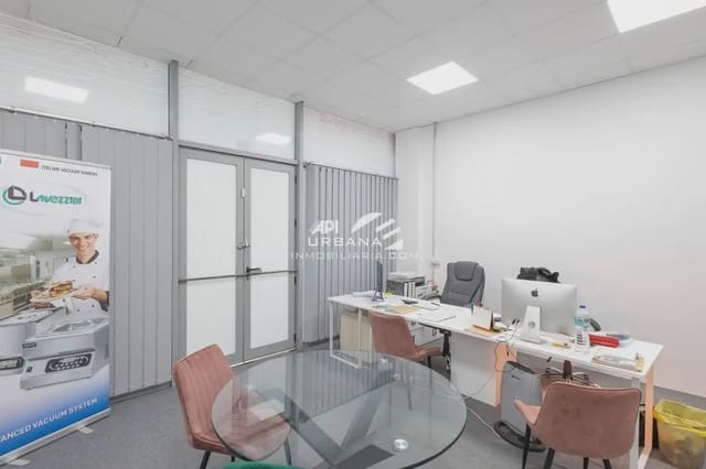 Erhverv til leje i Lucena - € 700 (Ref: 9963822)