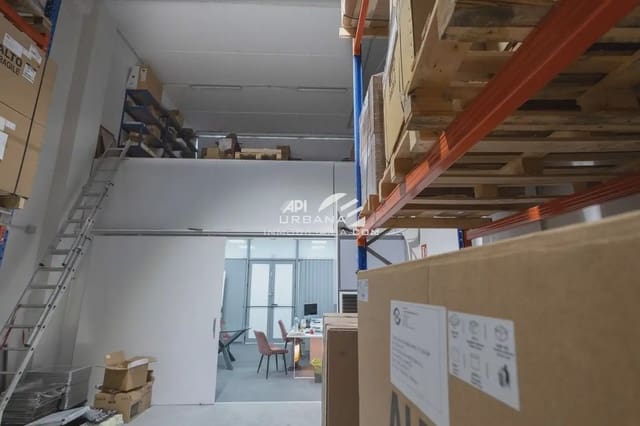 Erhverv til leje i Lucena - € 700 (Ref: 9963822)