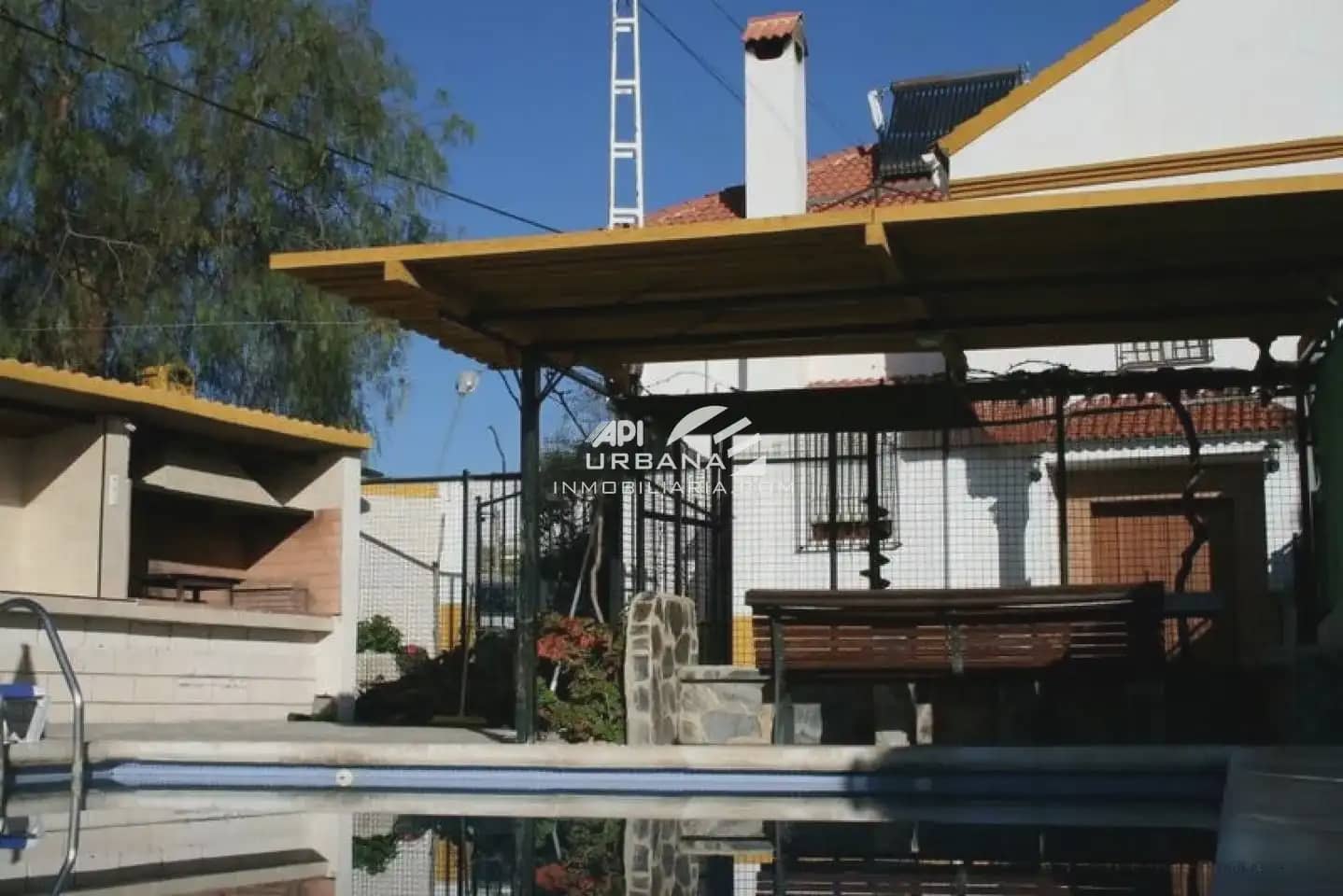 4 sovrum Finca/Hus på landet till salu i Lucena med pool - 165 000 € (Ref: 9963824)