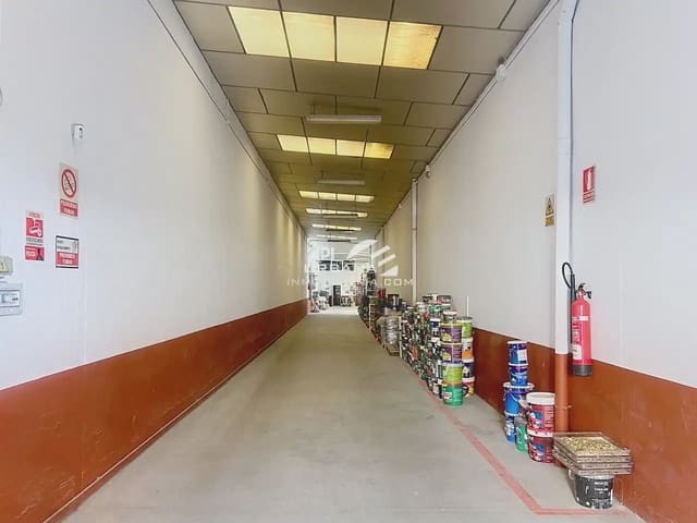 Commerciale in vendita in Lucena - 153.000 € (Rif: 9963833)