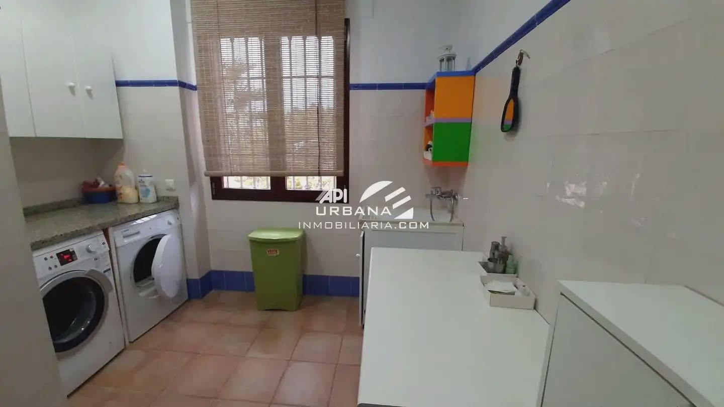 3 Zimmer Villa zu verkaufen in Lucena mit Garage - 490.000 € (Ref: 9963834)