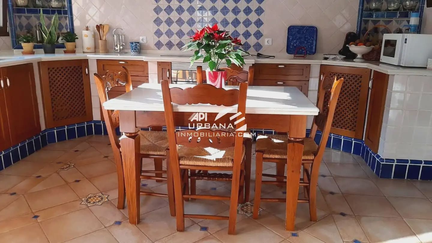 3 Zimmer Villa zu verkaufen in Lucena mit Garage - 490.000 € (Ref: 9963834)