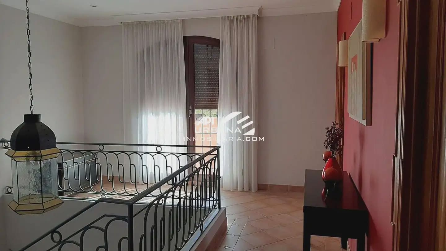 3 Zimmer Villa zu verkaufen in Lucena mit Garage - 490.000 € (Ref: 9963834)
