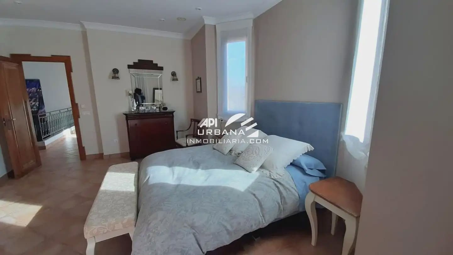 3 Zimmer Villa zu verkaufen in Lucena mit Garage - 490.000 € (Ref: 9963834)