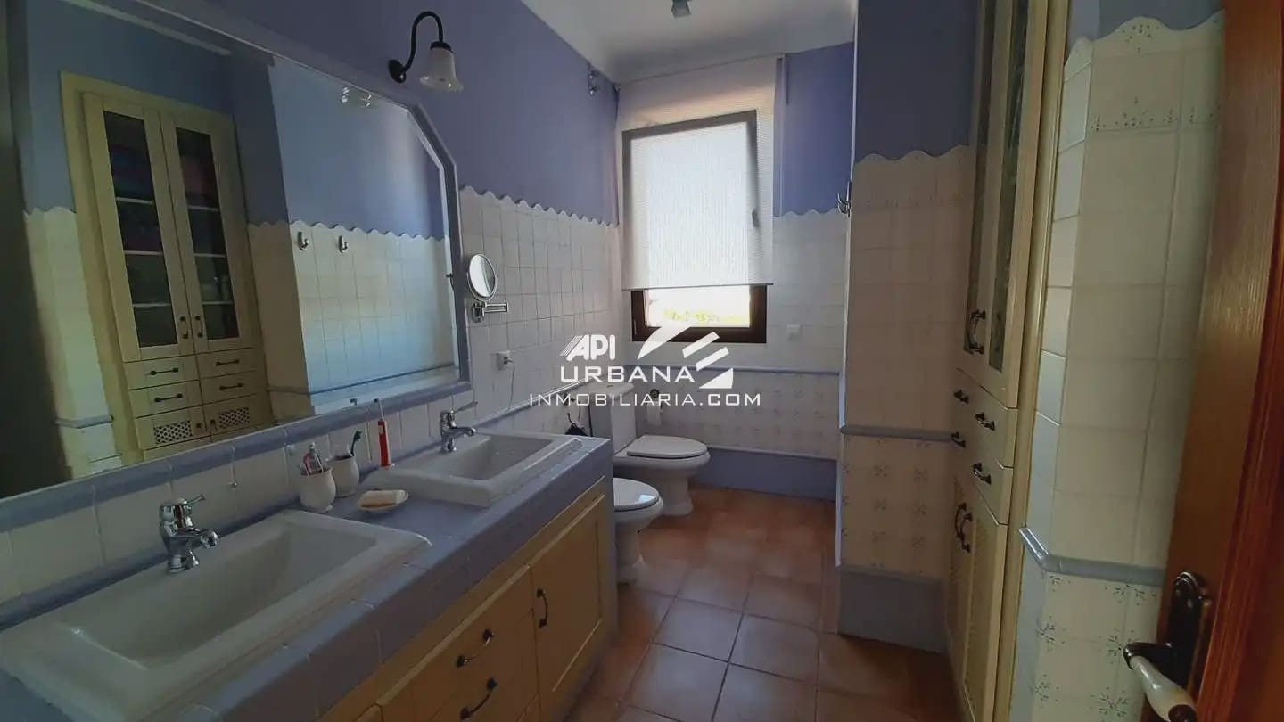 3 Zimmer Villa zu verkaufen in Lucena mit Garage - 490.000 € (Ref: 9963834)