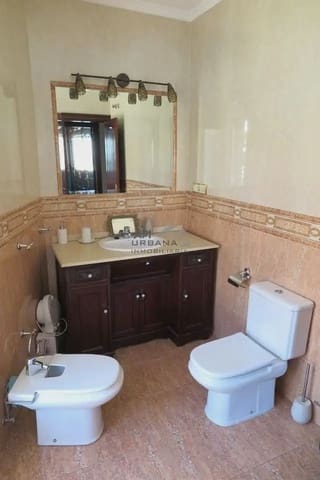 4 soveværelse Byhus til salg i Lucena med swimmingpool - € 224.000 (Ref: 9963835)
