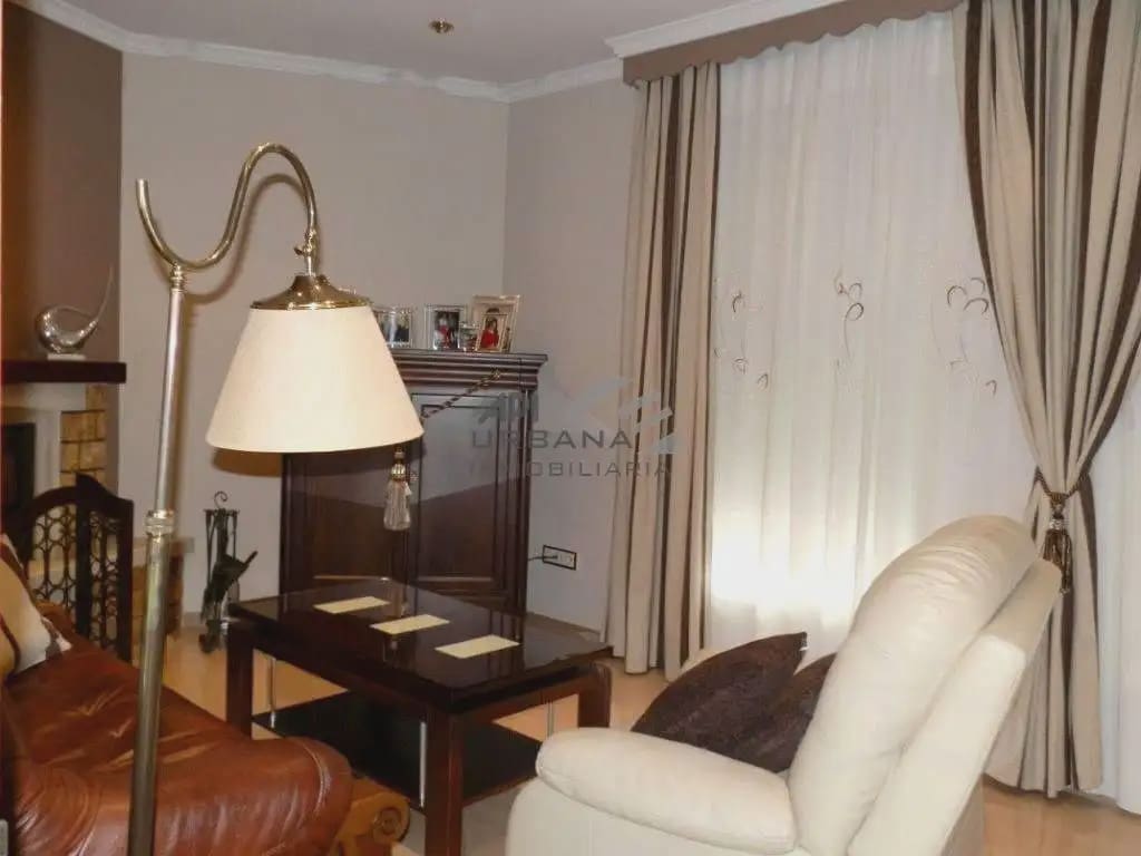 4 chambre Maison de Ville à vendre à Lucena avec piscine - 224 000 € (Ref: 9963835)