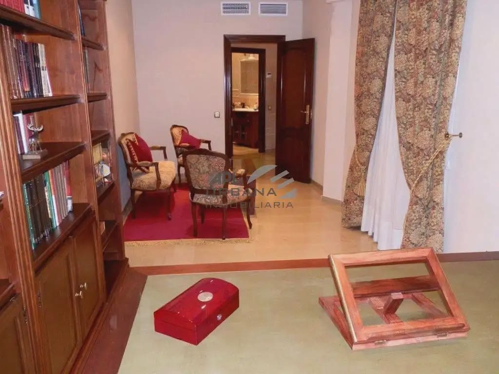 4 chambre Maison de Ville à vendre à Lucena avec piscine - 224 000 € (Ref: 9963835)