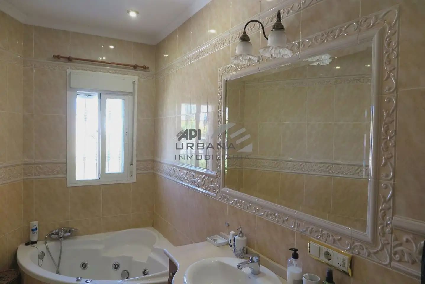 4 chambre Maison de Ville à vendre à Lucena avec piscine - 224 000 € (Ref: 9963835)