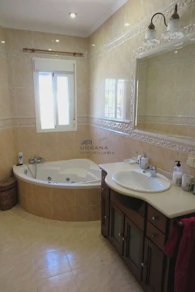 4 chambre Maison de Ville à vendre à Lucena avec piscine - 224 000 € (Ref: 9963835)